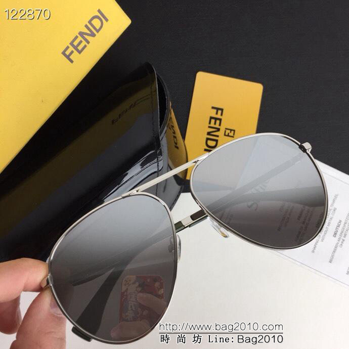 FENDI芬迪 原單品質 新款蛤蟆墨鏡 經典鏡型 時尚百搭 女款太陽鏡 FF0028  lly1330